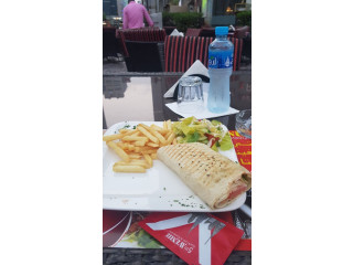 کافه و رستوران 5th Avenue